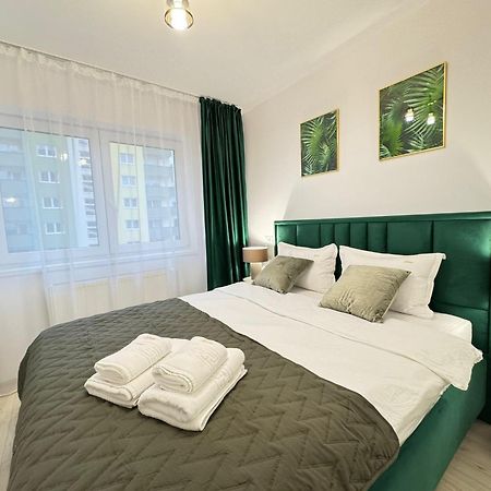 Coresi Mall Area Studios & Apartments By Glam บราชอฟ ภายนอก รูปภาพ