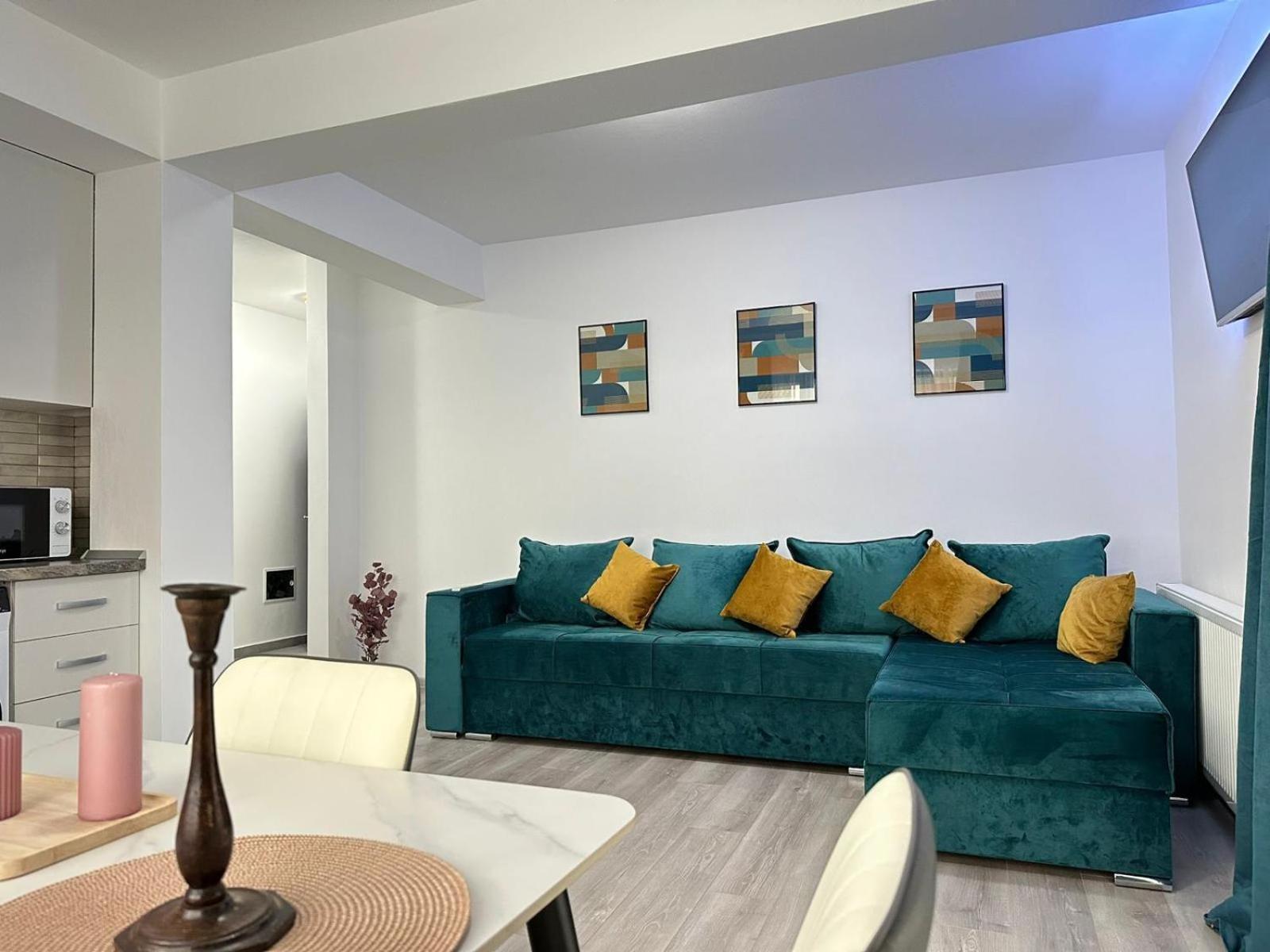 Coresi Mall Area Studios & Apartments By Glam บราชอฟ ภายนอก รูปภาพ