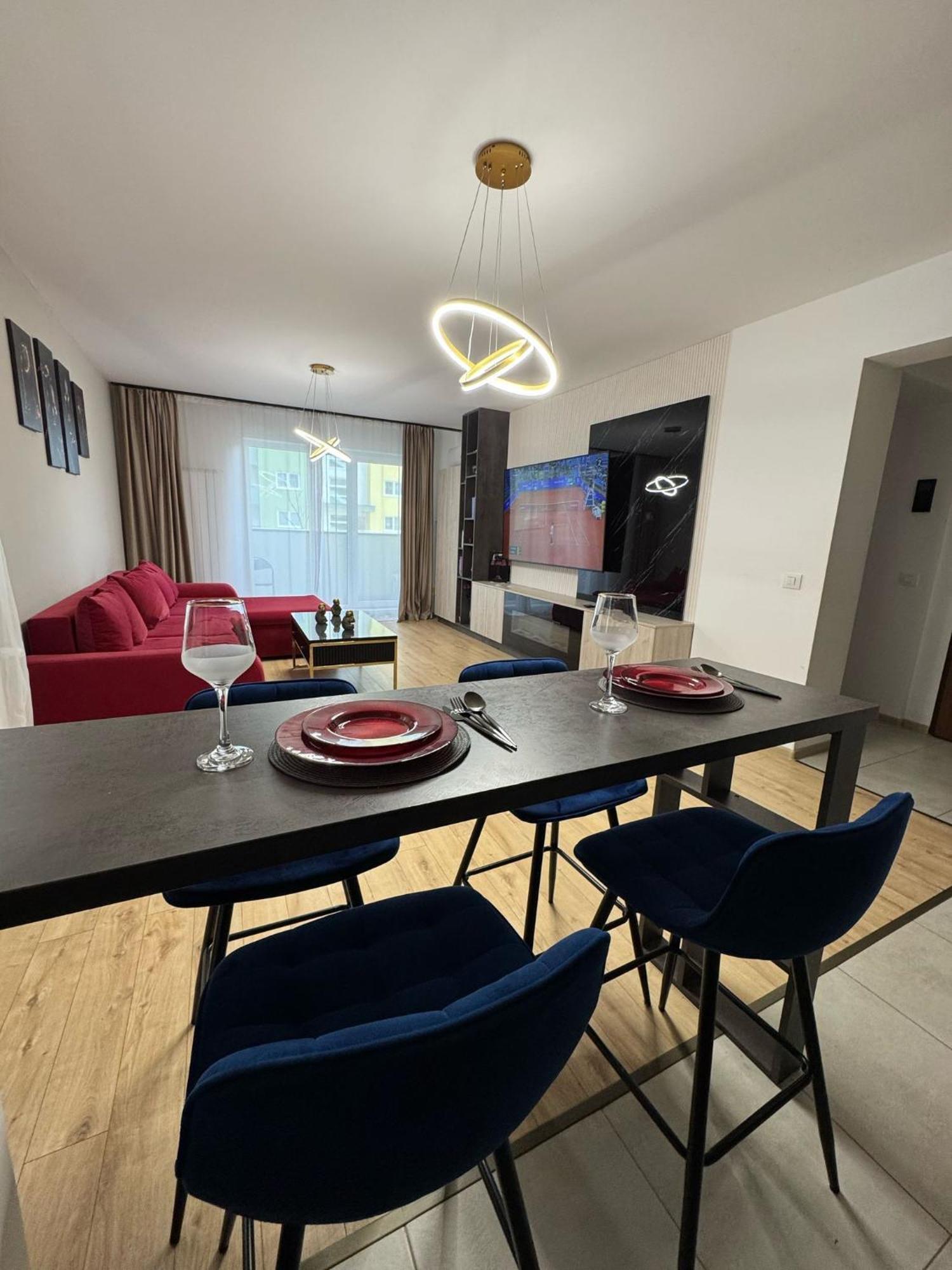 Coresi Mall Area Studios & Apartments By Glam บราชอฟ ภายนอก รูปภาพ