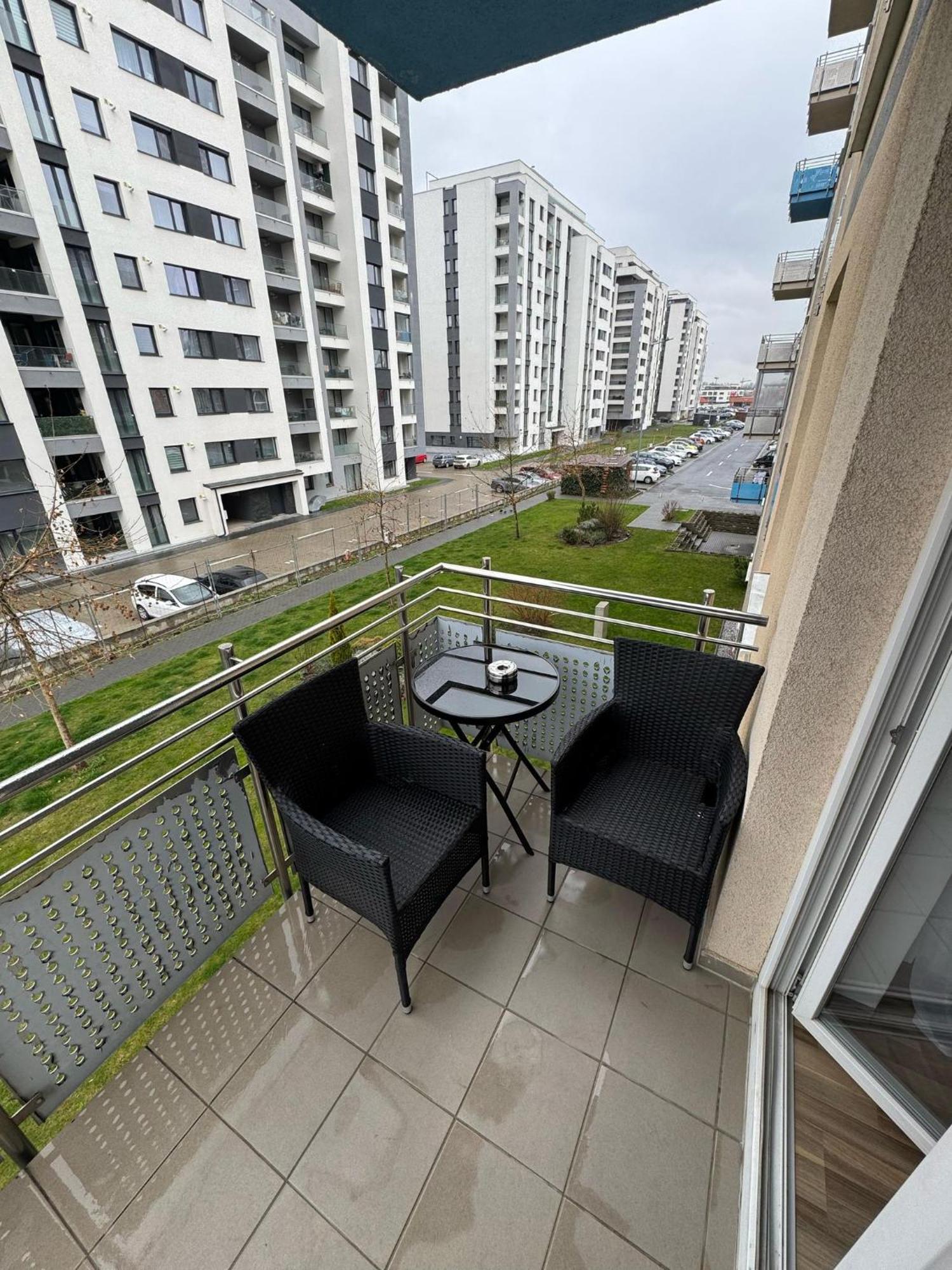 Coresi Mall Area Studios & Apartments By Glam บราชอฟ ภายนอก รูปภาพ